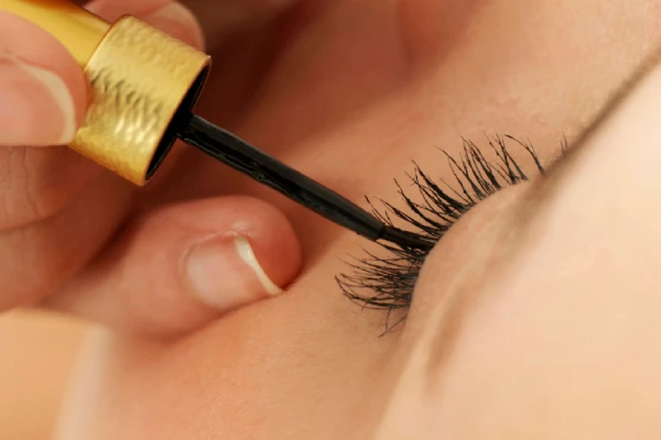 Eyeliner Enhancement